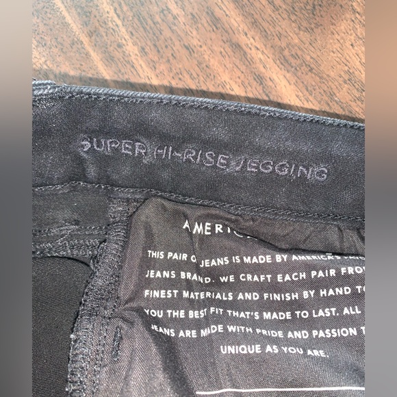 American Eagle Black High Rise Jeans - Picture 5 of 5